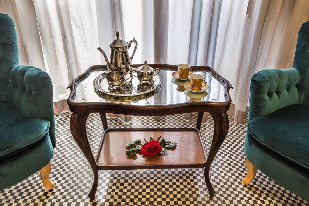 Manzoni 46 - Ospitalità Siciliana Bed & Breakfast 5*